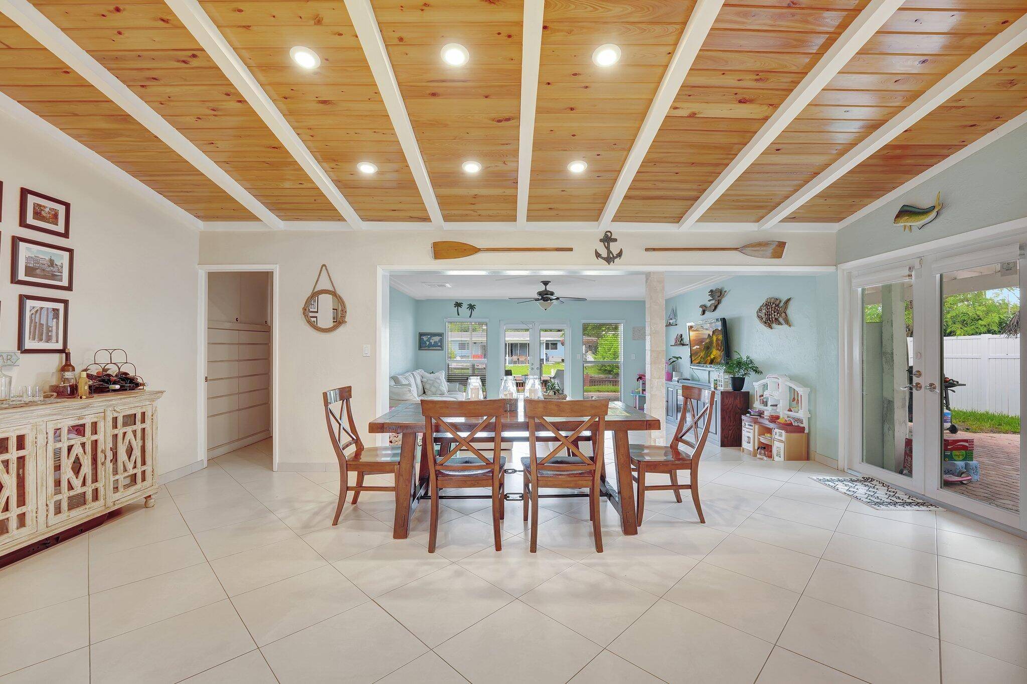 CALLING ALL BOATERS ! Ready to move in !