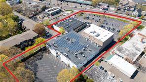 Great plaza with 82 occupancy on busy road with 300 of frontage.