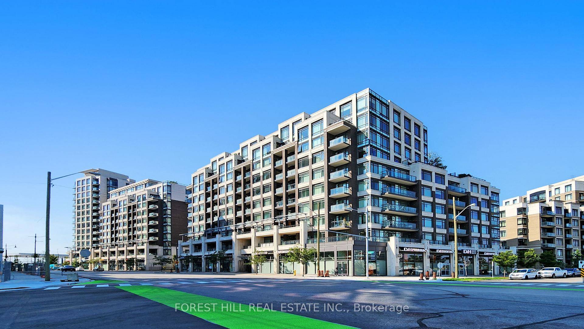 Spacious 1 1 W 2 Baths Condo In DT Markham !