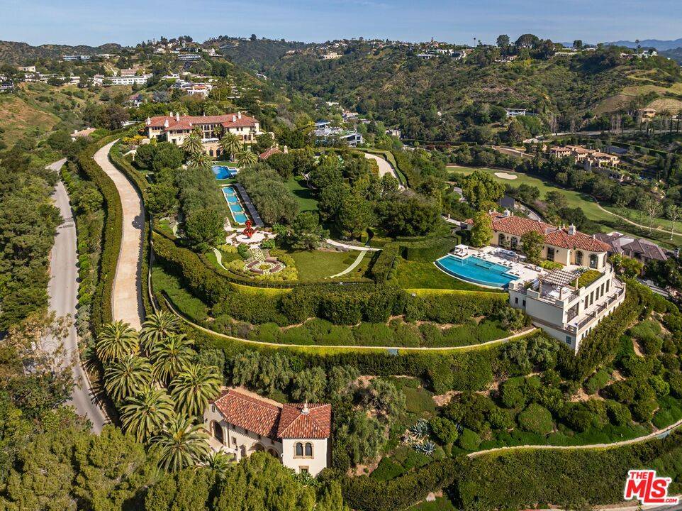 11201   Chalon Rd 39BR Brentwood La