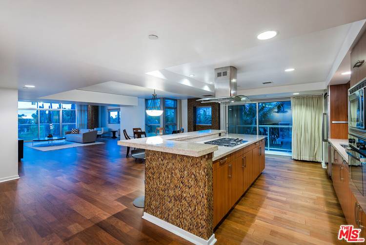 13650 MARINA POINTE DR 2BR Marina Del Rey La