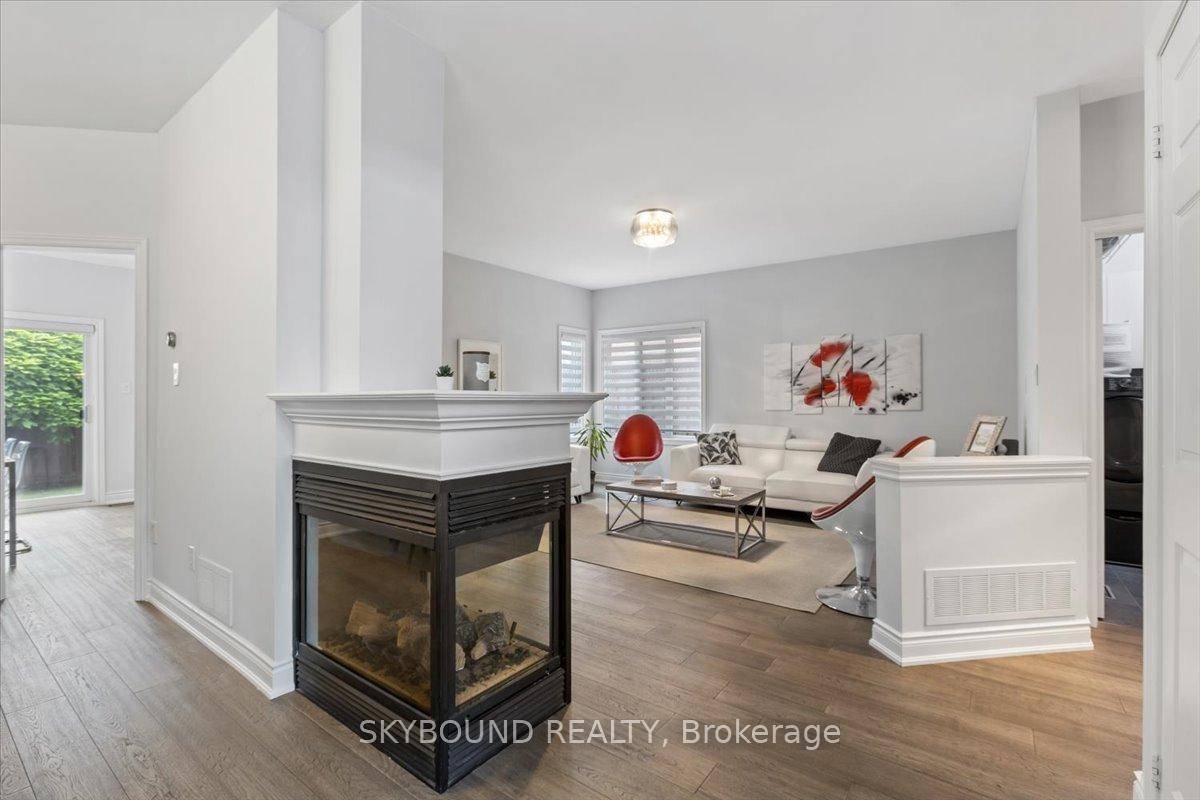 Move in ready on a quiet, child friendly crescent, 5 Chaplin Cres delivers the easy Georgetown lifestyle families love.