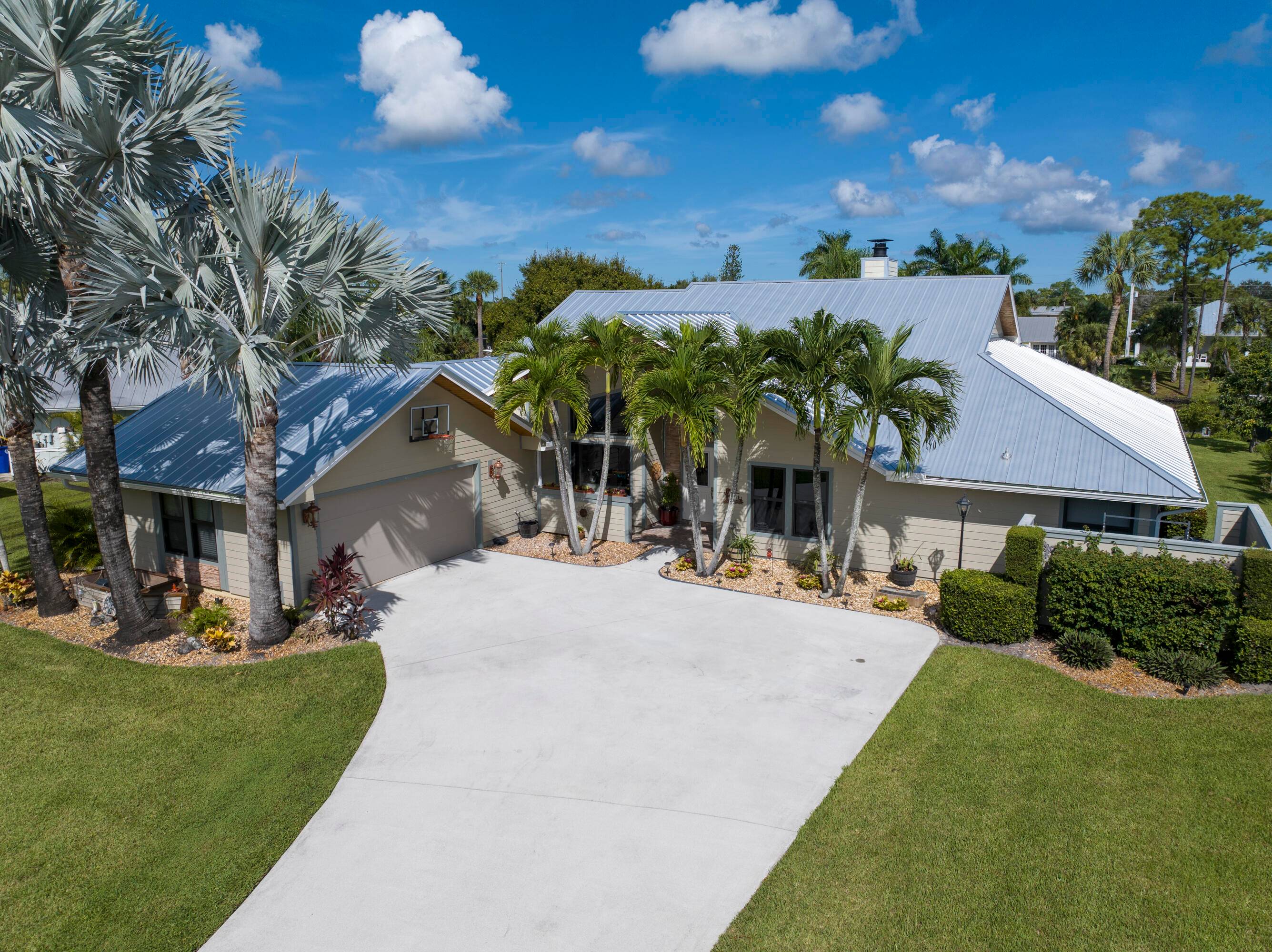 True boaters paradise ! This beautiful waterfront home, no fixed bridges will take you straight to the St.