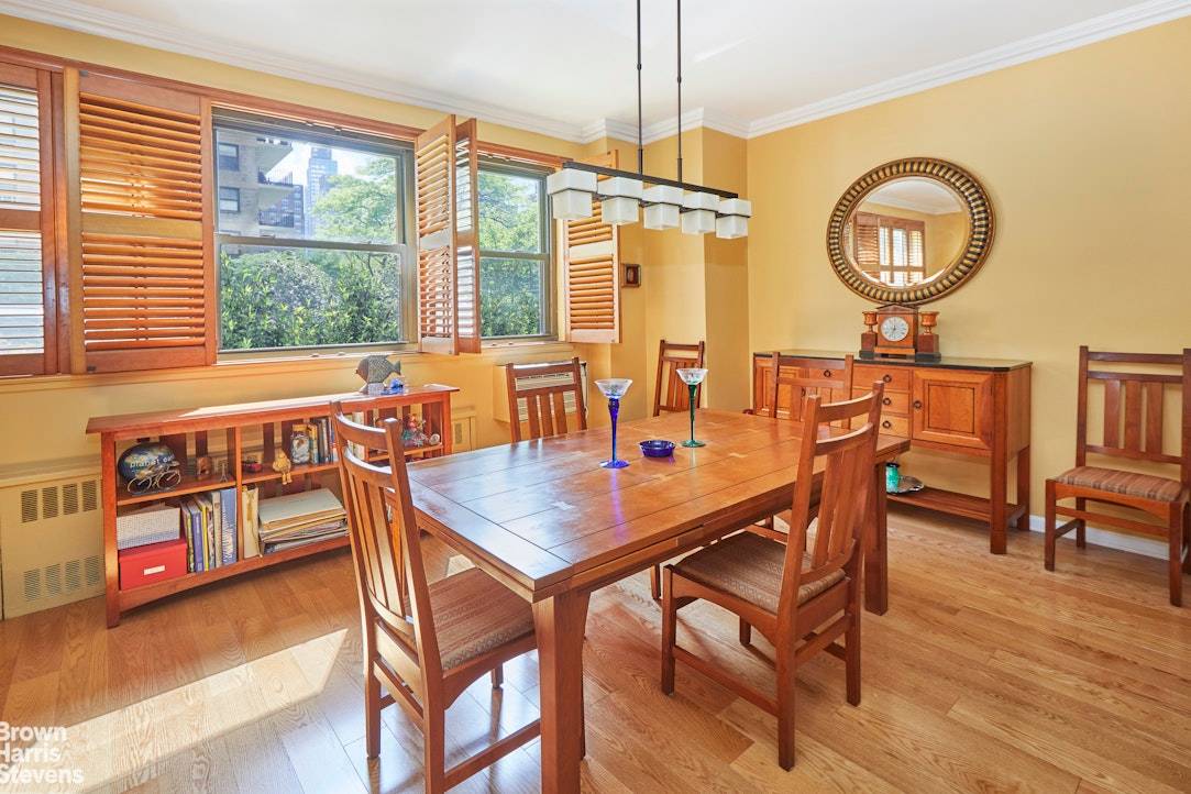 It's a House, Coop, House, Coop OK, This Large UWS 1 BR is Both !