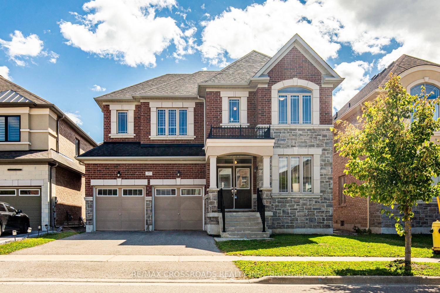 This executive 4 bedroom home by Countrywide is nestled in a quiet, highly sought after Queensville community, offering a bright open concept layout with 9 ft ceilings and gleaming convenient ...