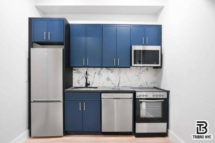 Bright amp ; Spacious 2BR with a Thoughtful Layout This inviting 2 bedroom residence offers a thoughtfully designed layout that combines comfort, functionality, and everyday convenience.