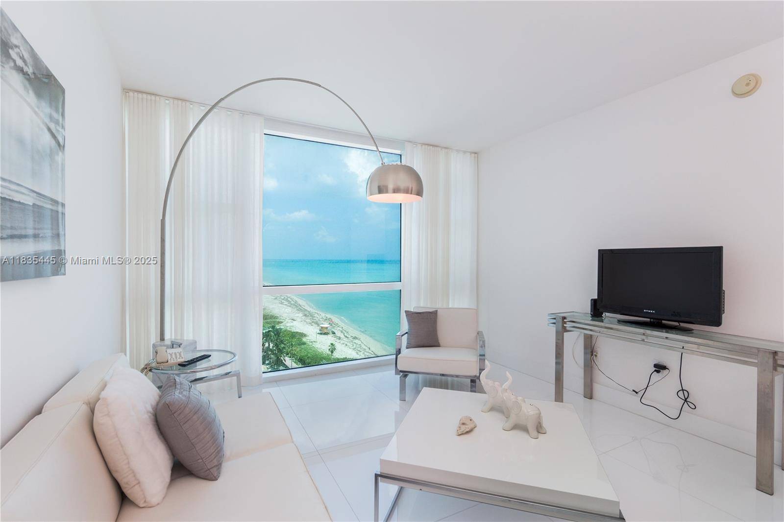 Welcome to luxury living at its finest in the heart of Miami Beach !