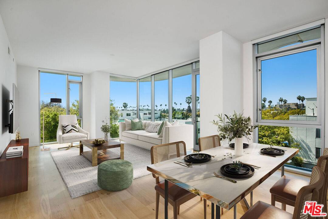 8500 Burton Way 2BR Beverly Grove La