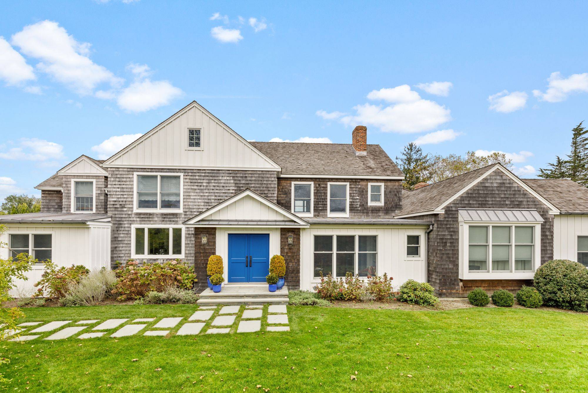 Bridgehampton 5 Bedrooms With Pool South of Highway