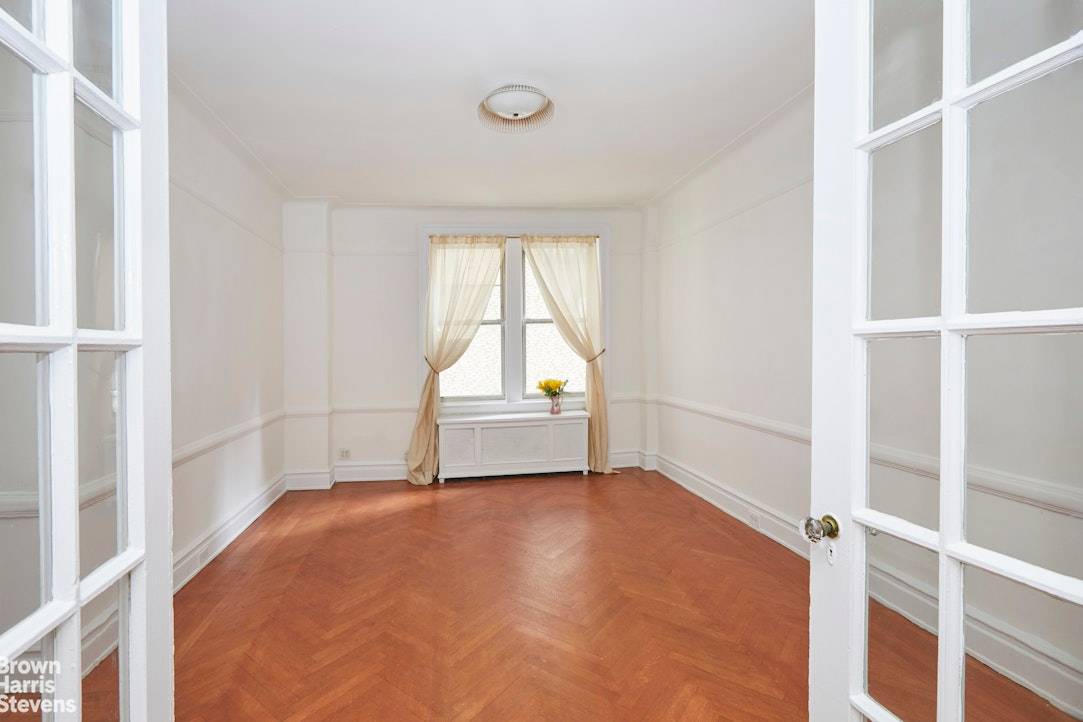 View this charming Classic 6 home located in 505 West End Avenue, a well run boutique cooperative on the corner of 84th Street in the sweet spot of the Upper ...