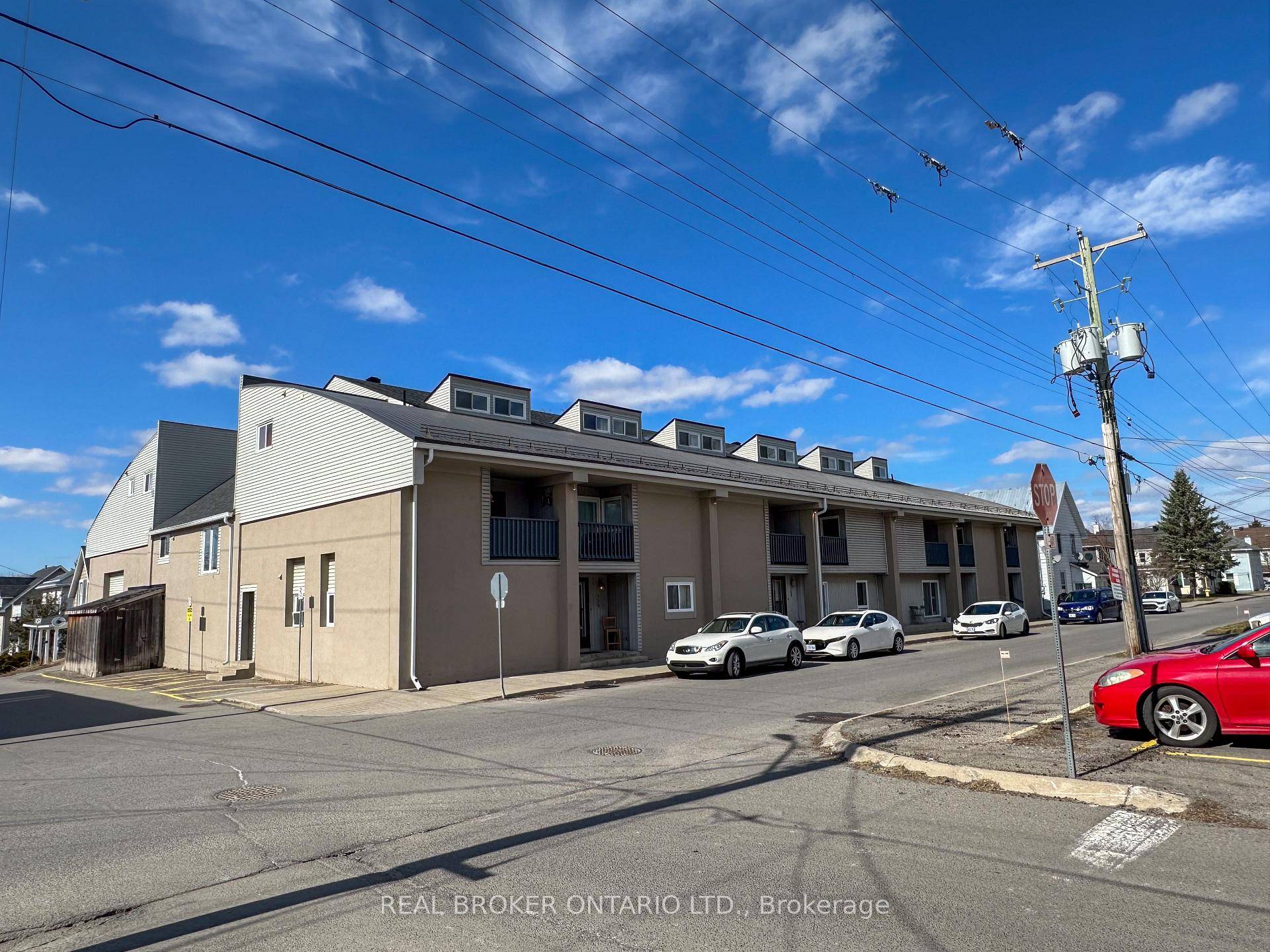 Seize the opportunity to enter the real estate market with this affordable ground floor condo in downtown Kemptville !