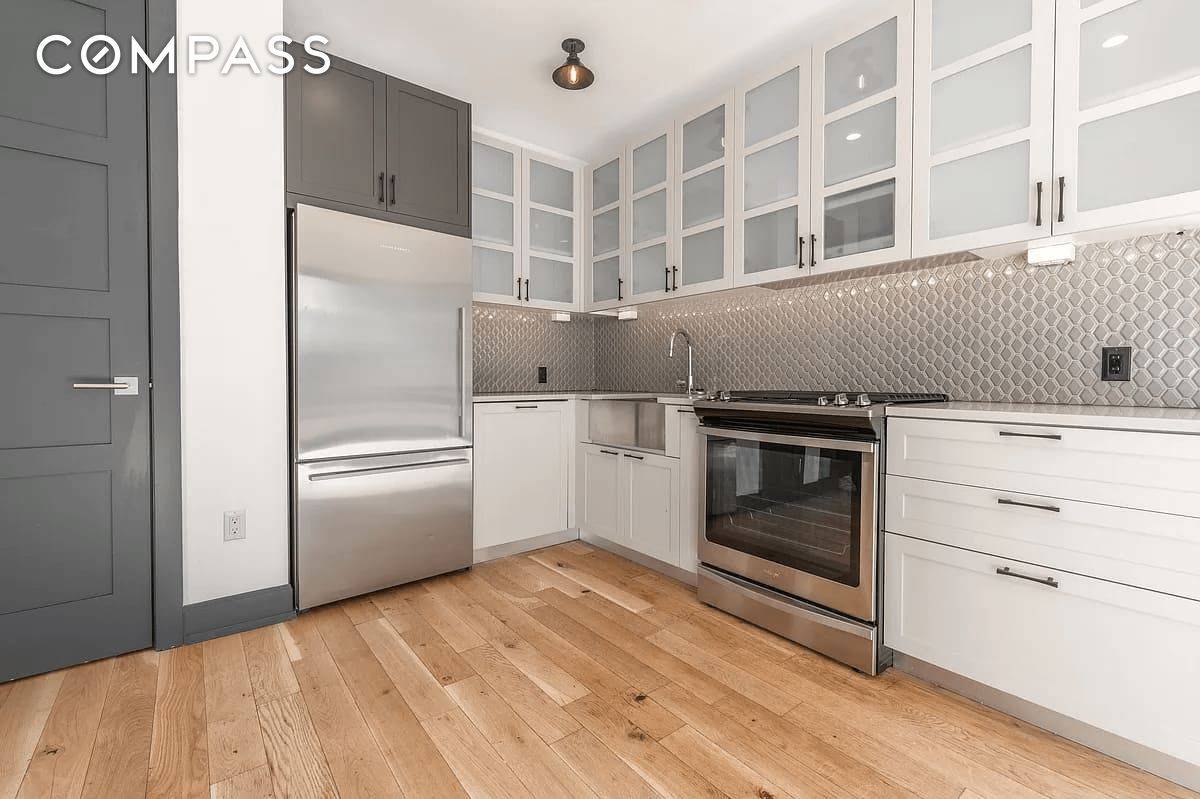 CONCESSIONS 1700 cash back at lease signing Net Effective Rent 2, 973.