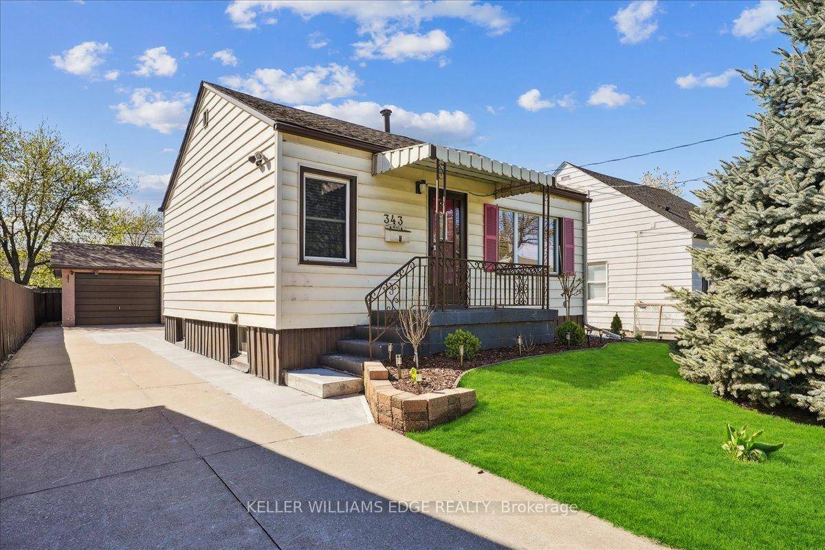Welcome to this well maintained home in Hamilton's Homeside neighborhood, ideally located near shopping and convenient highway access.