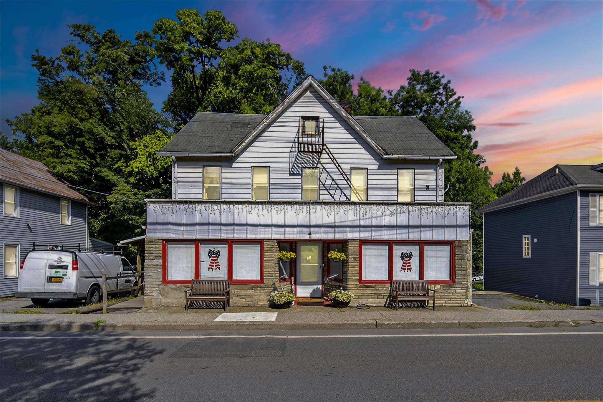 Attention investors, contractors, and homebuyers !