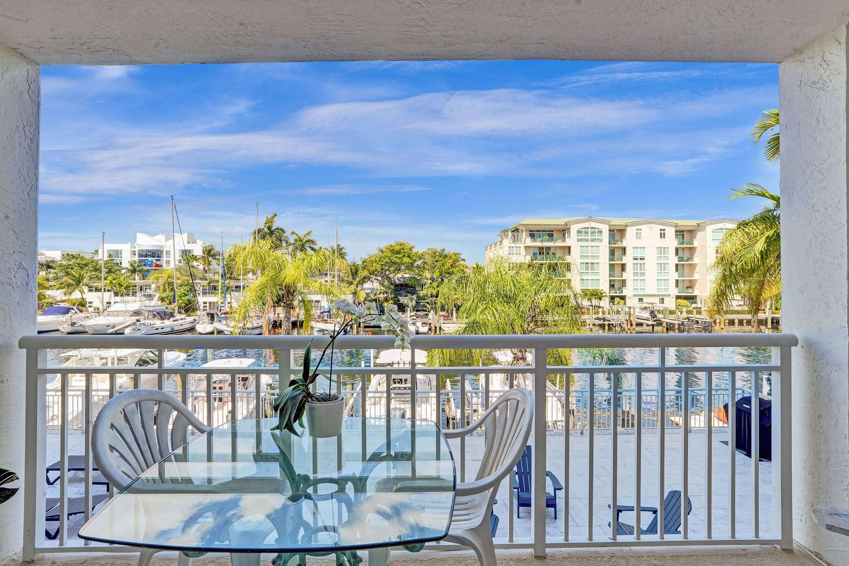 BOATERS WELCOME ! Welcome home to your waterfront oasis in the heart of Las Olas Isles.