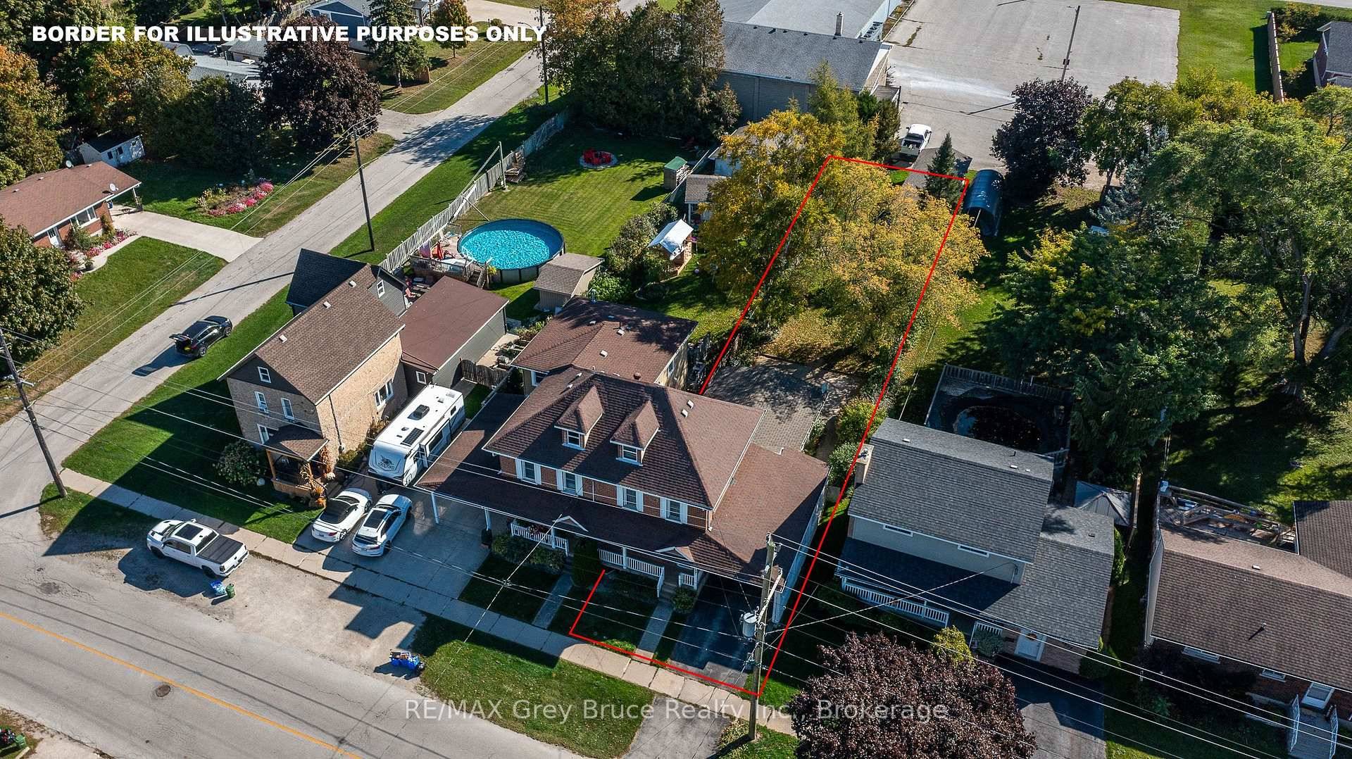 This 2. 5 story red brick home sits in a well established neighbourhood known for its quiet streets and easy access to local amenities.