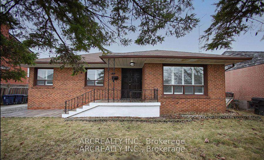 Welcome to 16 Faith Avenue Fantastic opportunity to live in the highly desirable neighborhood of Clanton Park.