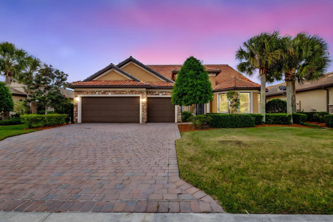 From the moment you step into this 2 story pool home, you will be wowed.