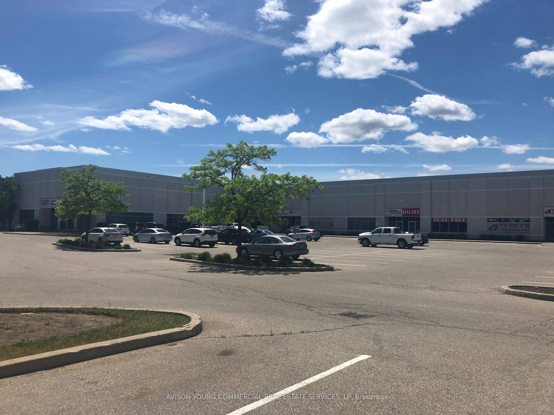 Prime industrial unit located in the prestigious Western Business Park.