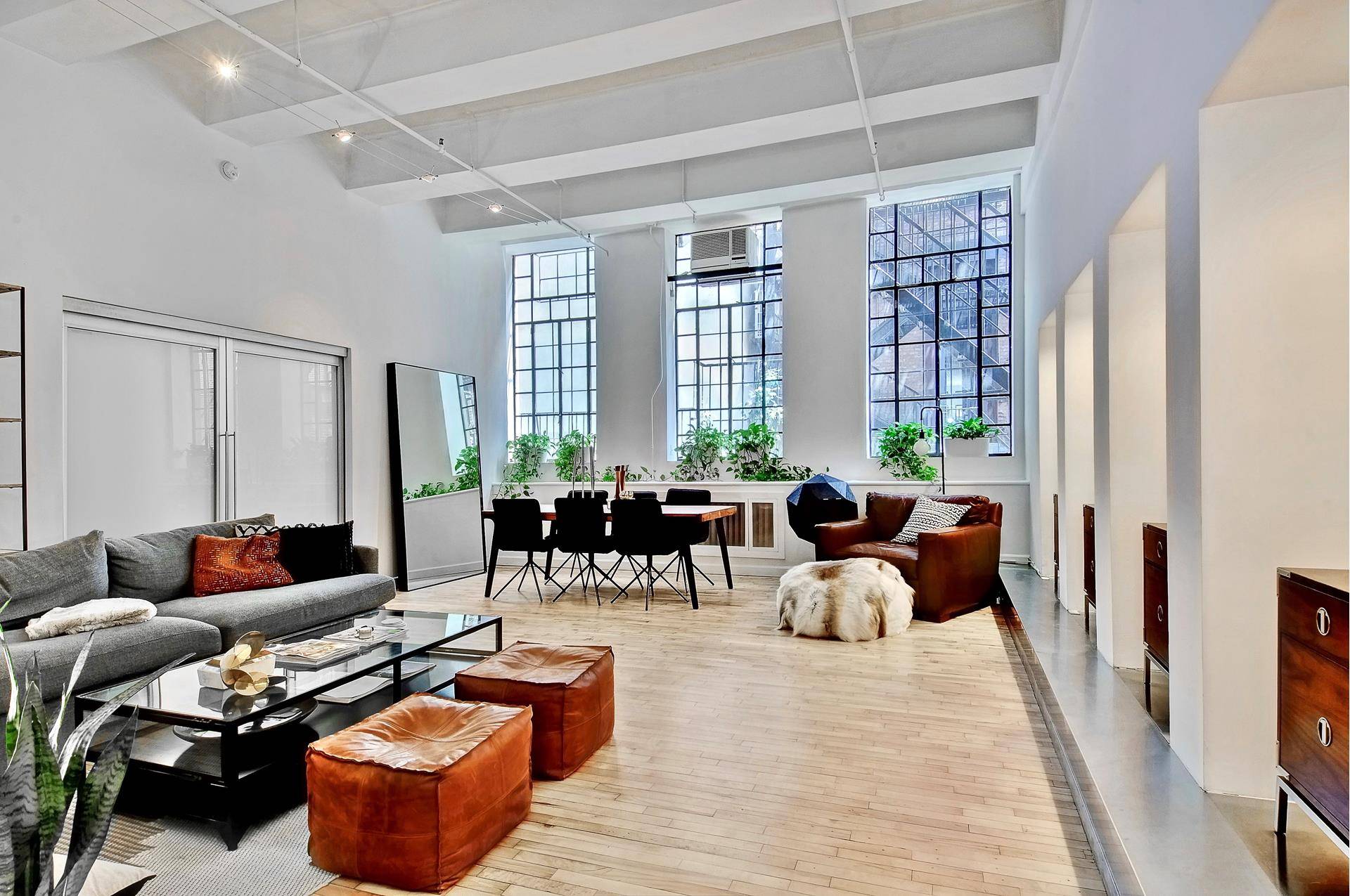 PRIME SOHO 2BR LOFT OASIS !