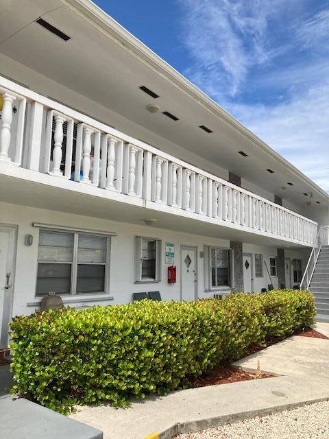 Investment Opportunity 6 of 8 Condo Units Sold as a PackageTake advantage of this rare opportunity to purchase 6 out of 8 total units in a well located area.
