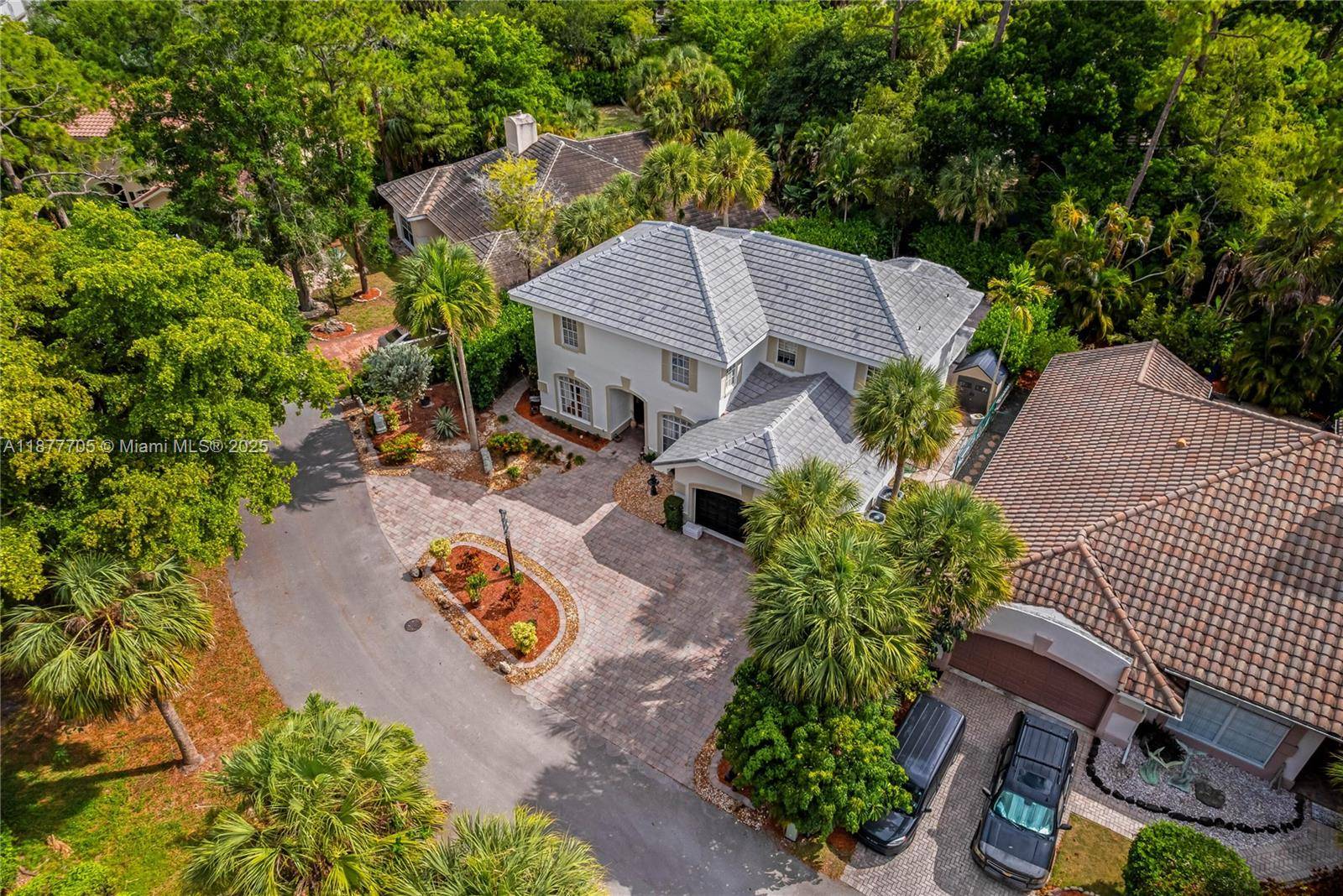 Welcome to your dream home in Coral Springs !