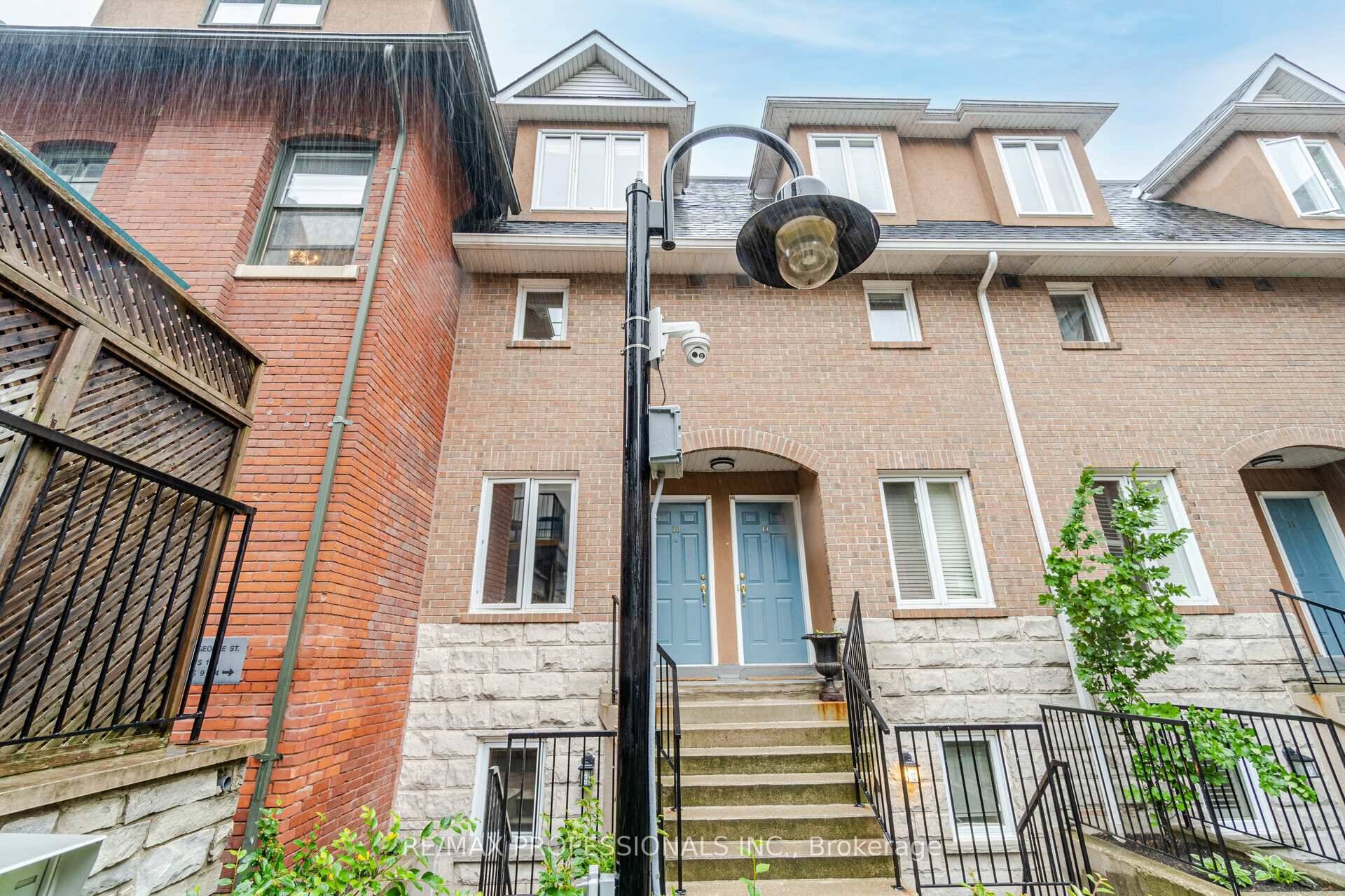 Tucked away in Toronto's coveted Annex neighbourhood, this stylist 2 bedroom, 2 storey stacked townhome offers comfort, convenience, and character.