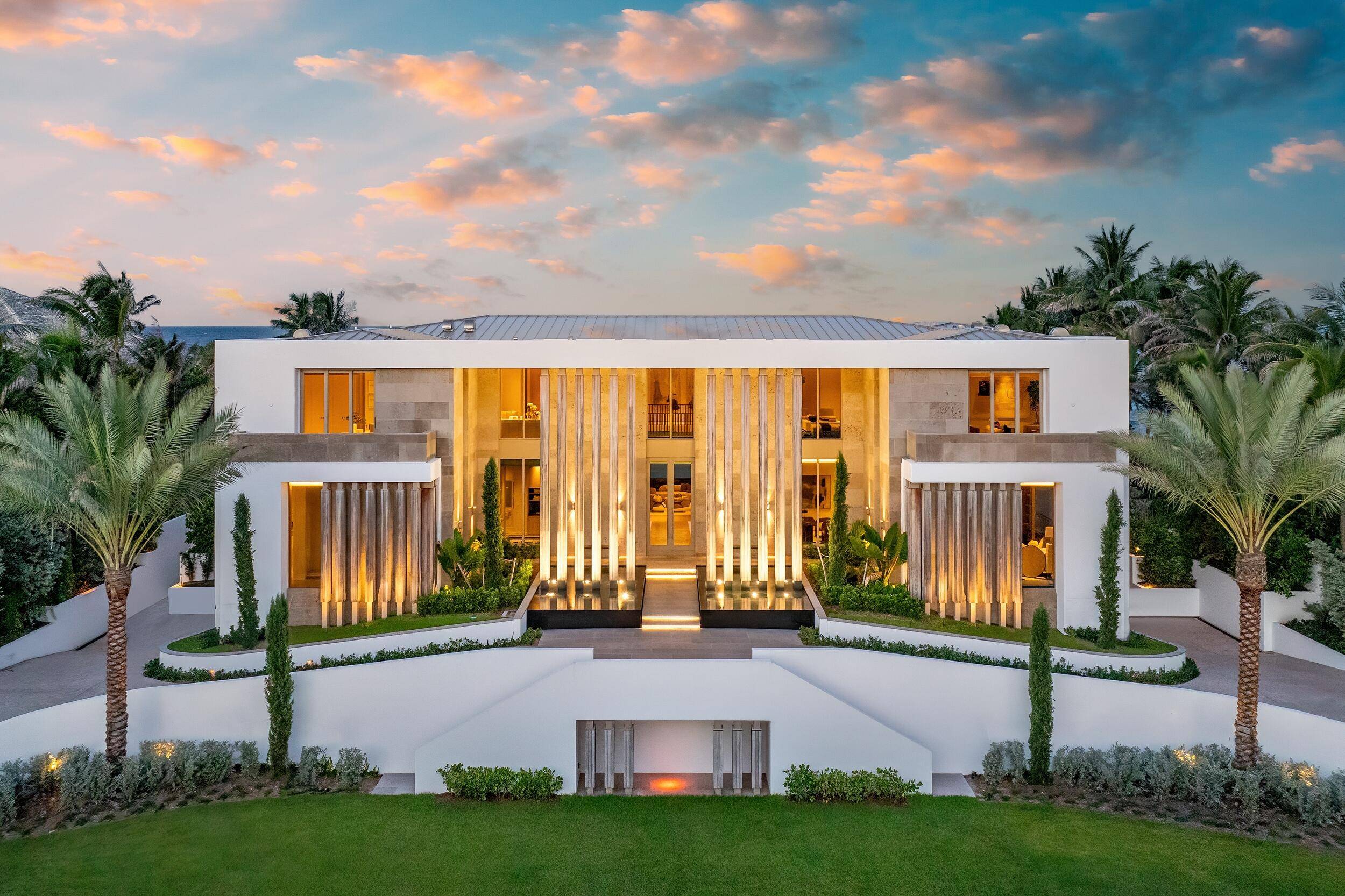 This exceptional 2024 built modern estate sets a new benchmark for luxury living in the exclusive community of Manalapan.