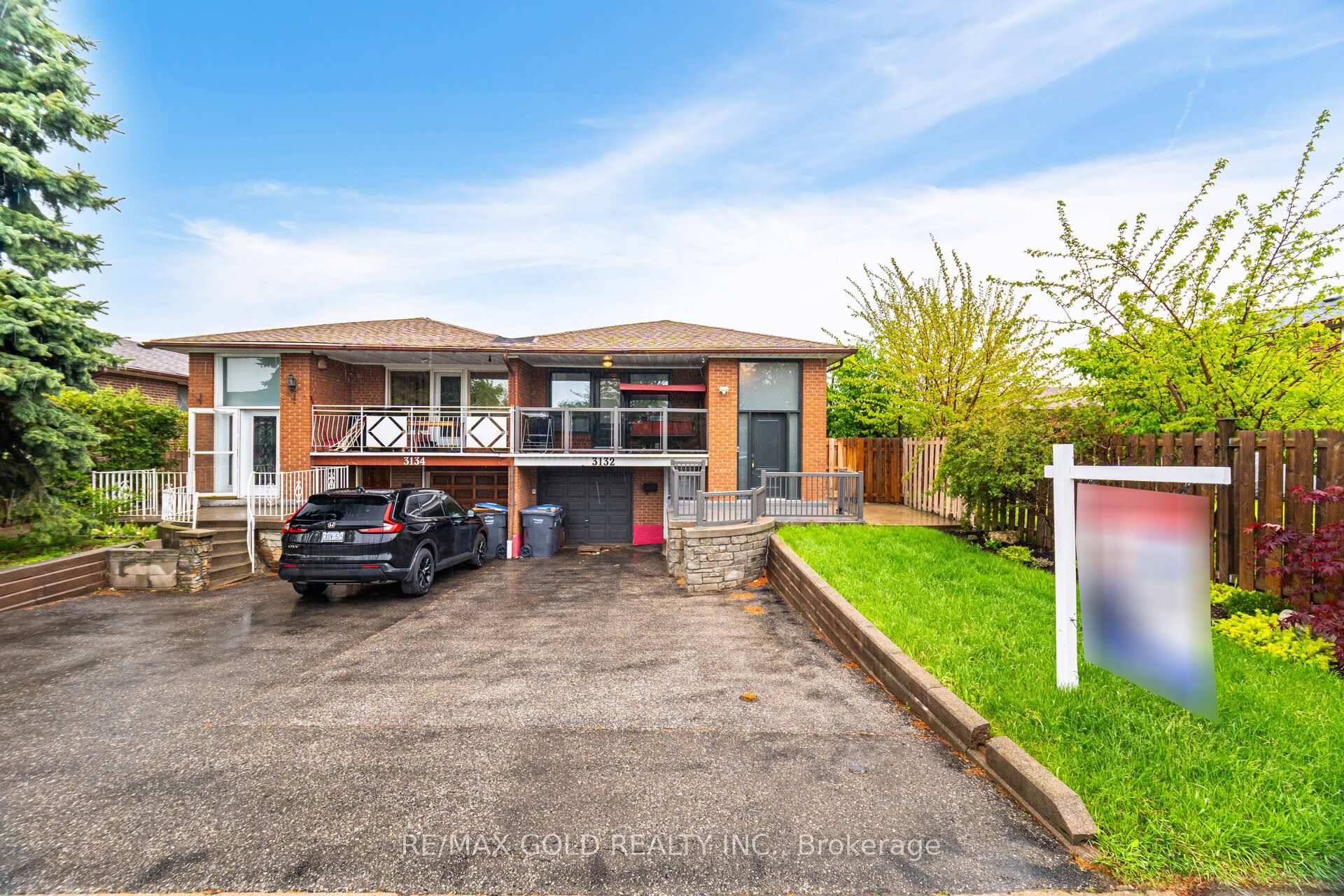 Welcome to this spacious 3 2 Bdrm Semi Detached Raised Bungalow On Huge 30 By 125 Feet Lot !