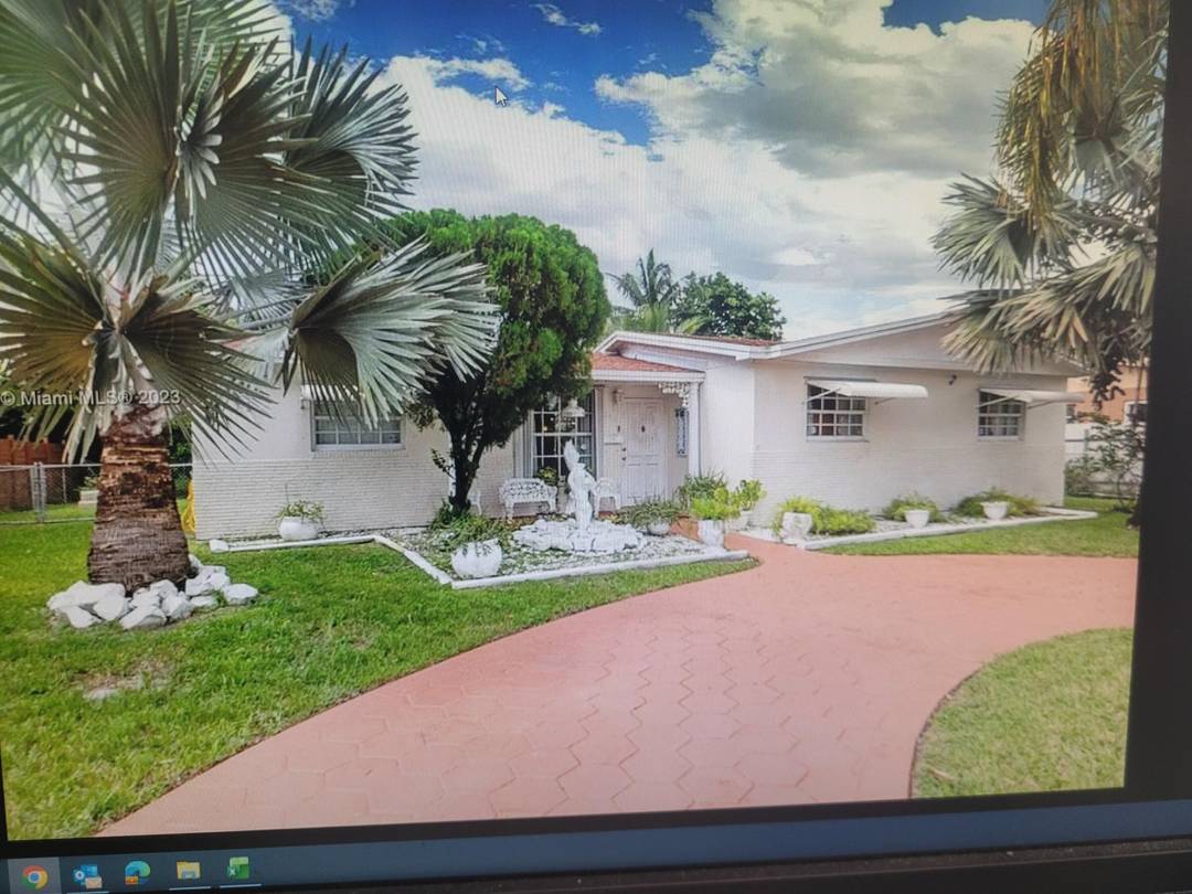 830 NW 200th Terrace Palm Beach