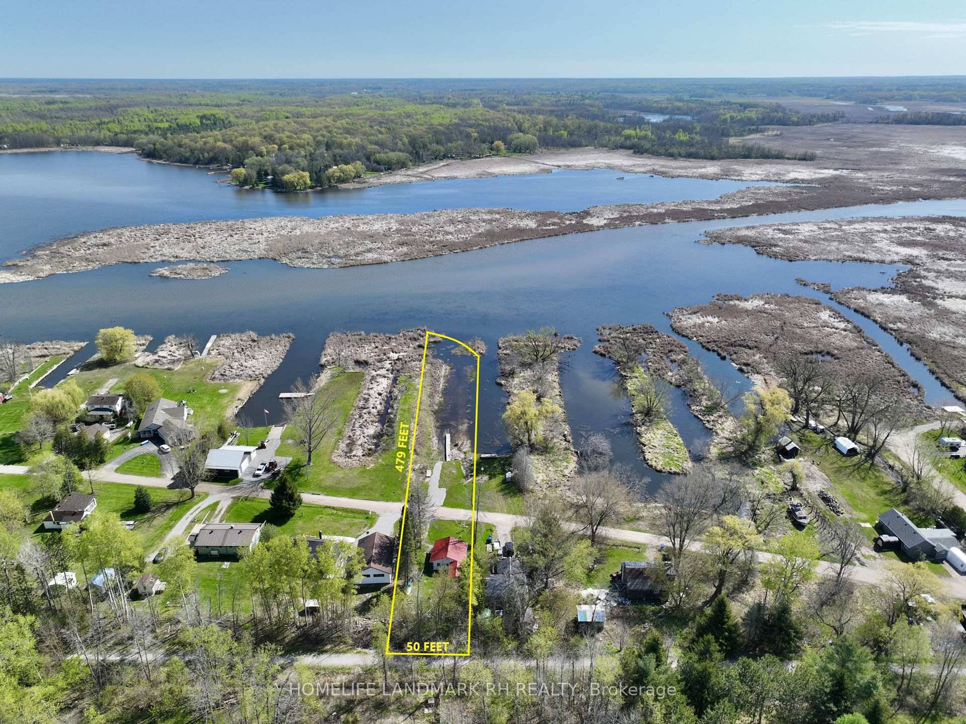 Cozy Waterfront Property w 50' X 450' Deep Lot.