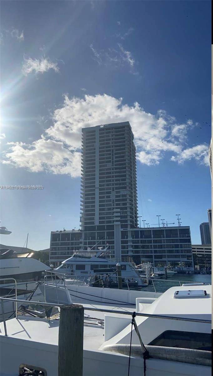 Amazing unit with A Balcony that extends from bedroom to living room with access from bedroom as well, the unit faces the North east with the bay view.