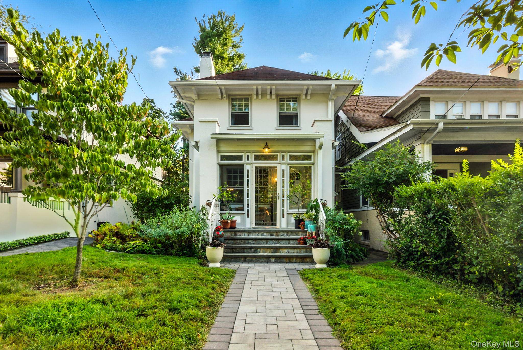Live on one of the most charming avenues in Tarrytown.