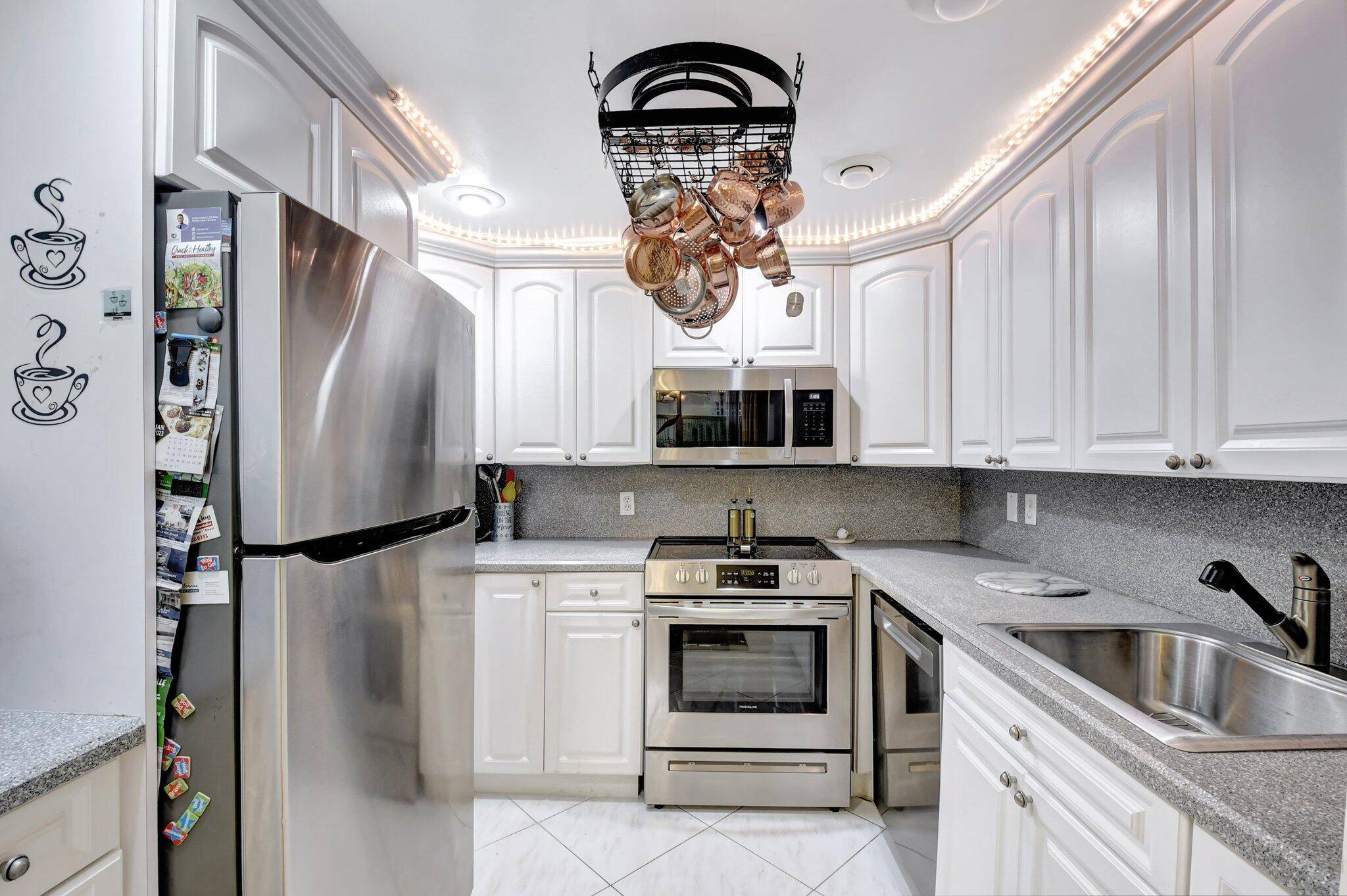 Welcome to this beautifully renovated 1 bedroom, 1.