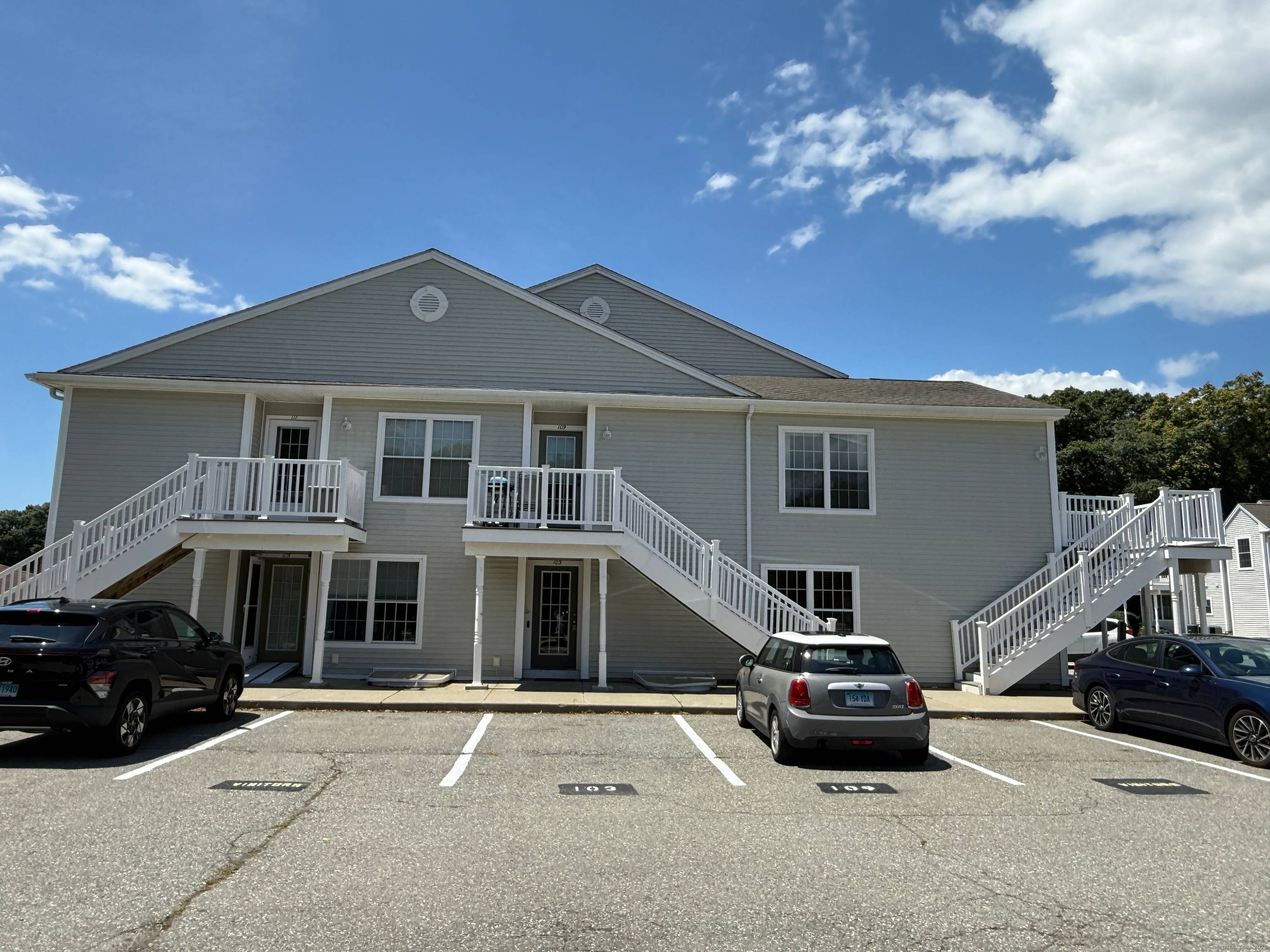 Rare for find 3 Bedrooms condo in Groton !