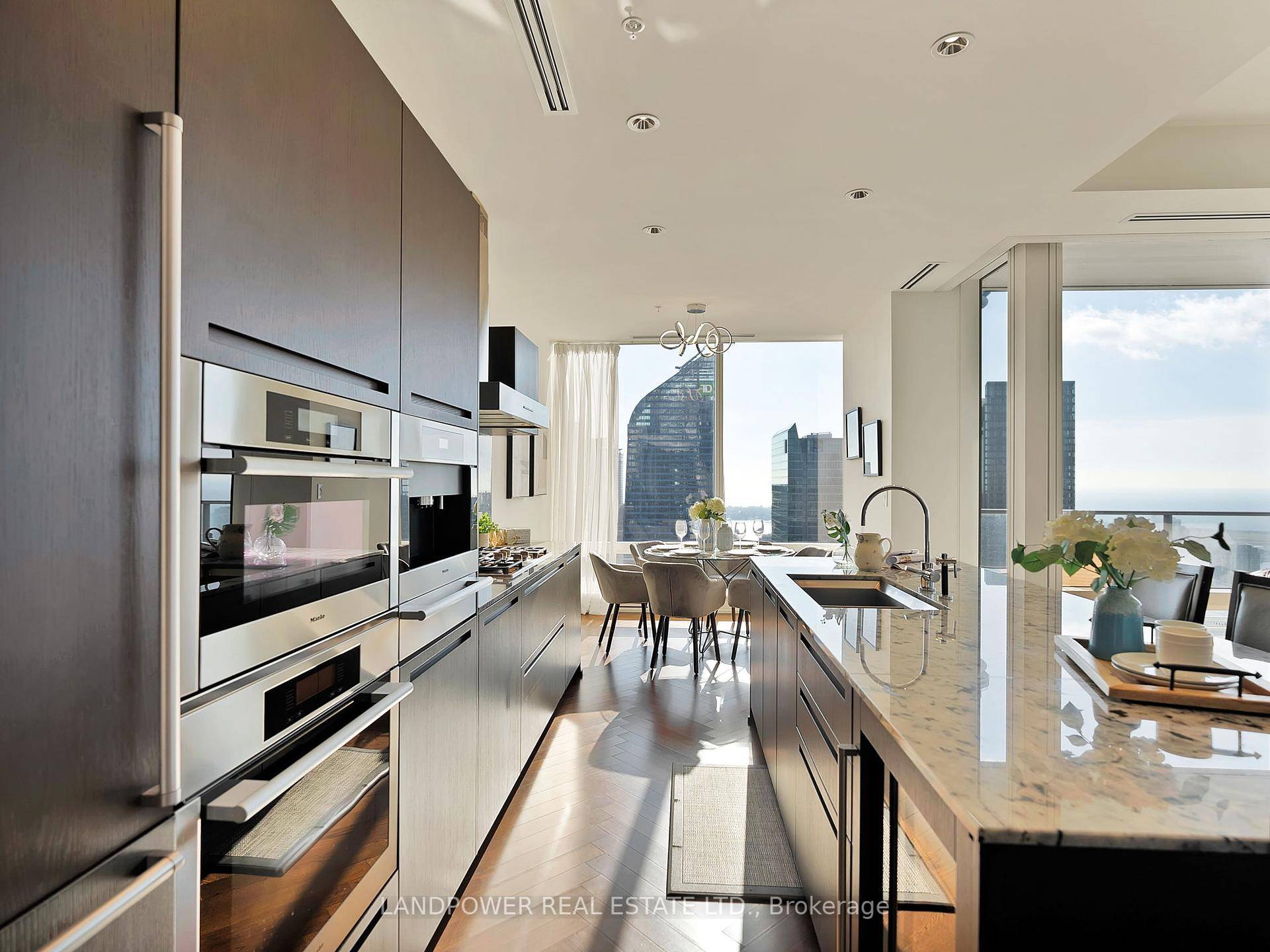 Welcome To 5101 At The Shangri La Toronto !