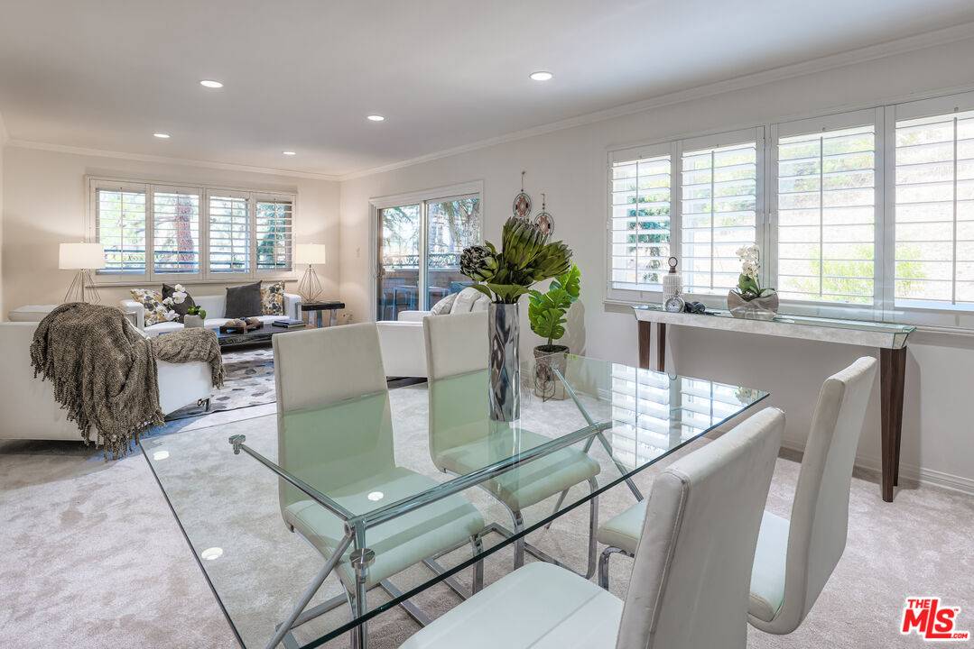 6700   Hillpark Dr 2BR Hollywood Hills East La