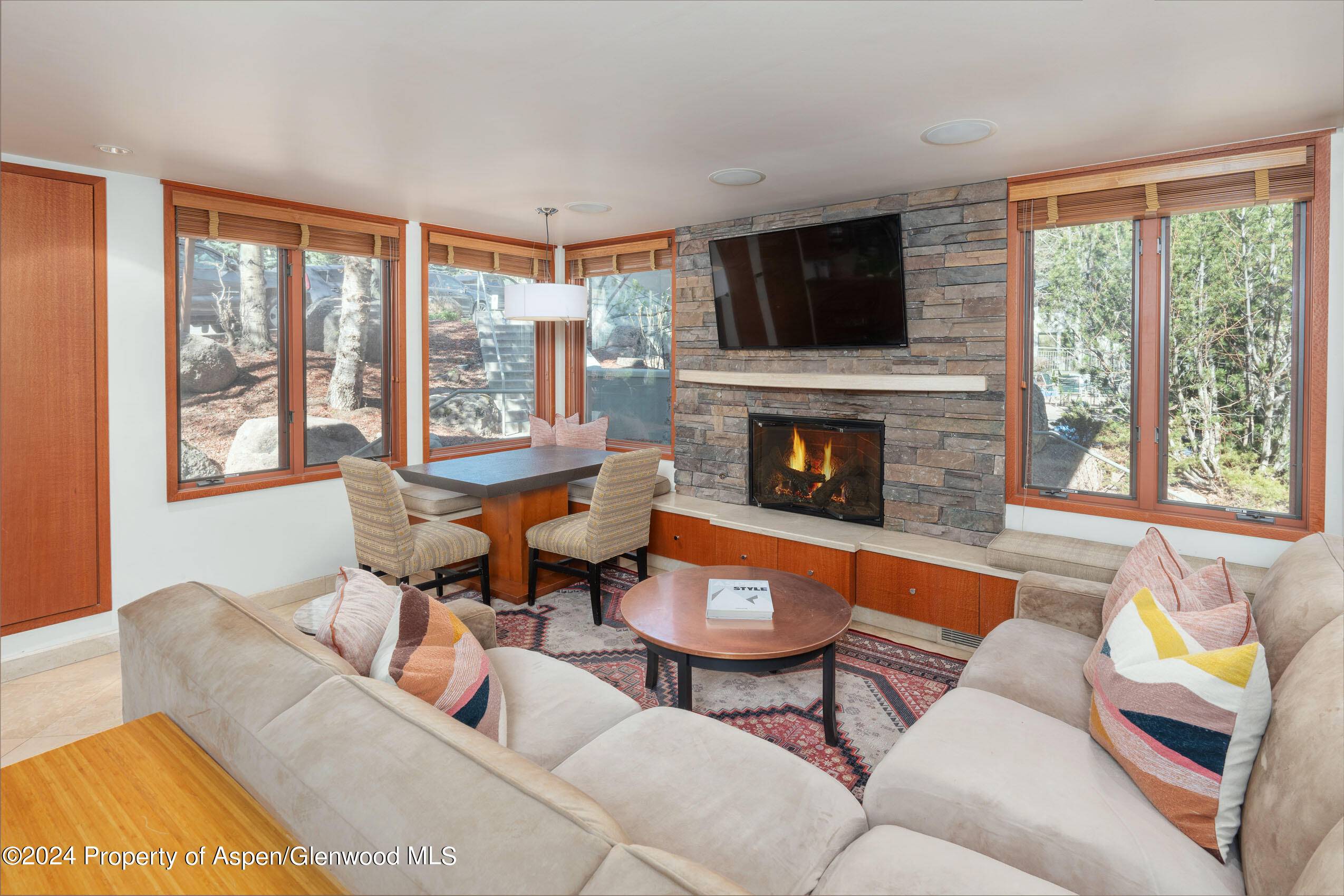 Located just steps away from the Tree House and Snowmass Base Village Plaza, this fully furnished Tamarack unit is turn key ready !
