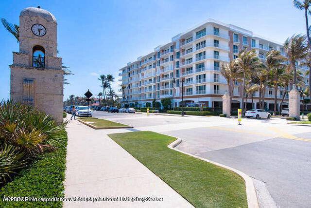Exclusive Winthrop House Penthouse, Stunning 2Bed 2 Bath W Superb Ocean Views and view of Worth Ave.