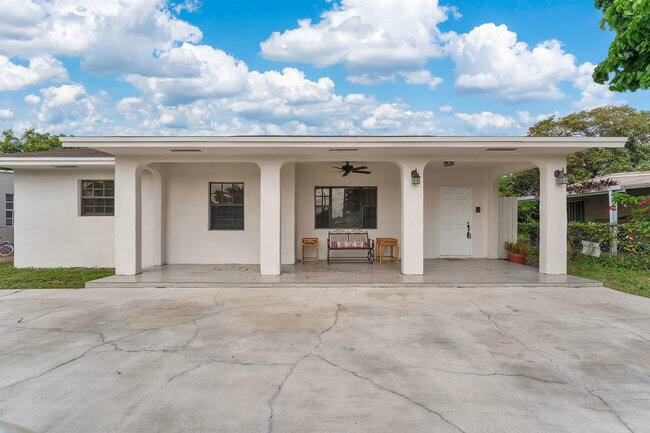 This spacious 3 bedroom, 2 bath single family home offers the perfect blend of comfort and convenience.