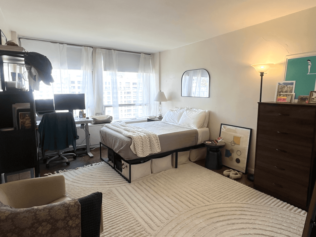 Bright amp ; Spacious 2 Bedroom with Open Views in Prime Kips Bay Welcome to Residence 11J at 330 East 33rd Street an oversized 3 bedroom, 2 bathroom FLEX 4 ...