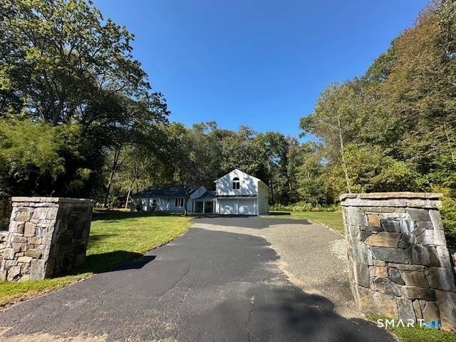 Renovated 5 bedrooms, 3 bathrooms home in a great Westport location !