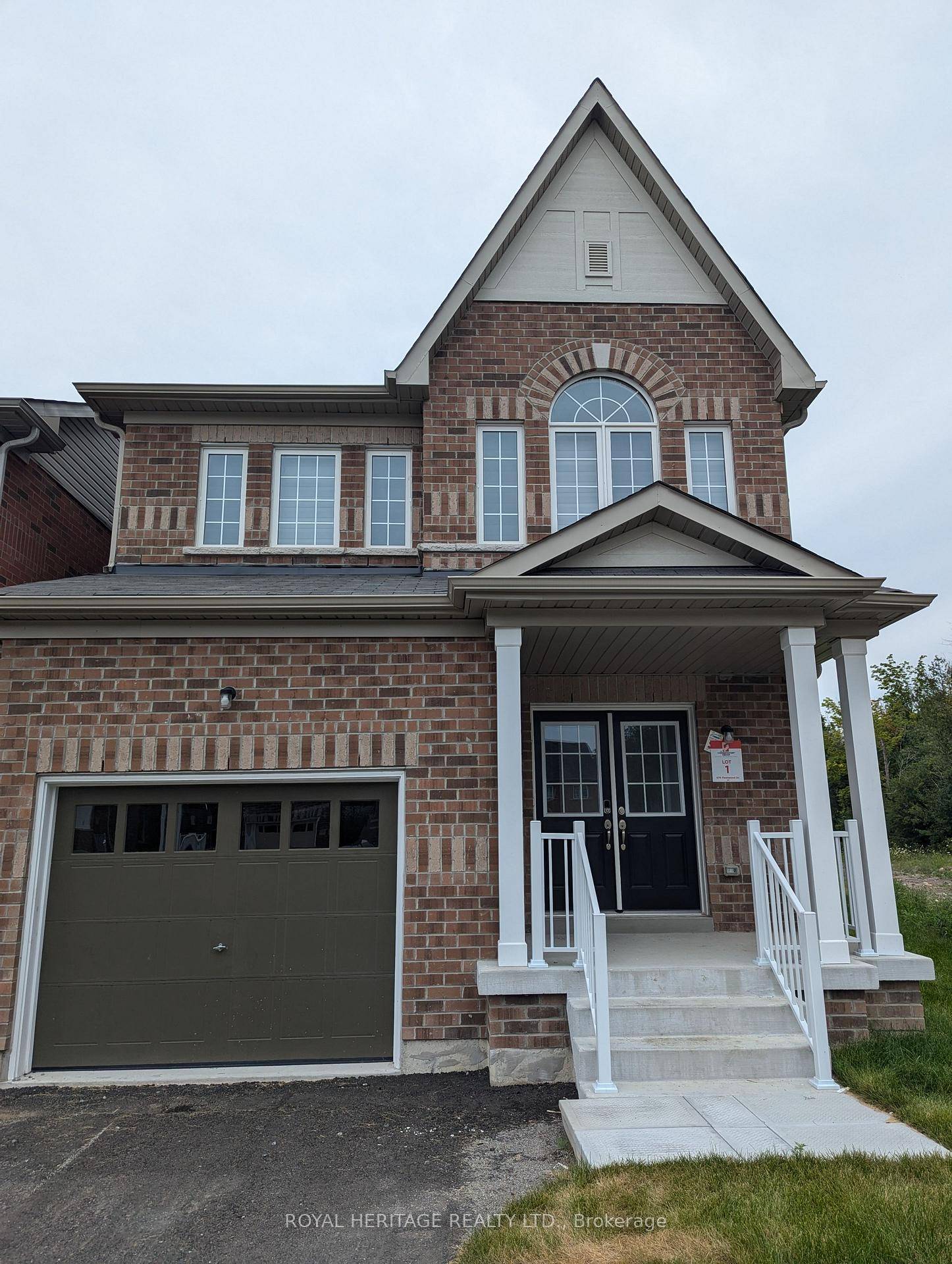 A Beautiful Premium Corner Lot, 4 Bed 4 Bath Detached home Includes Living and Dinning area And High Ceiling Family Room with a cozy fireplace.
