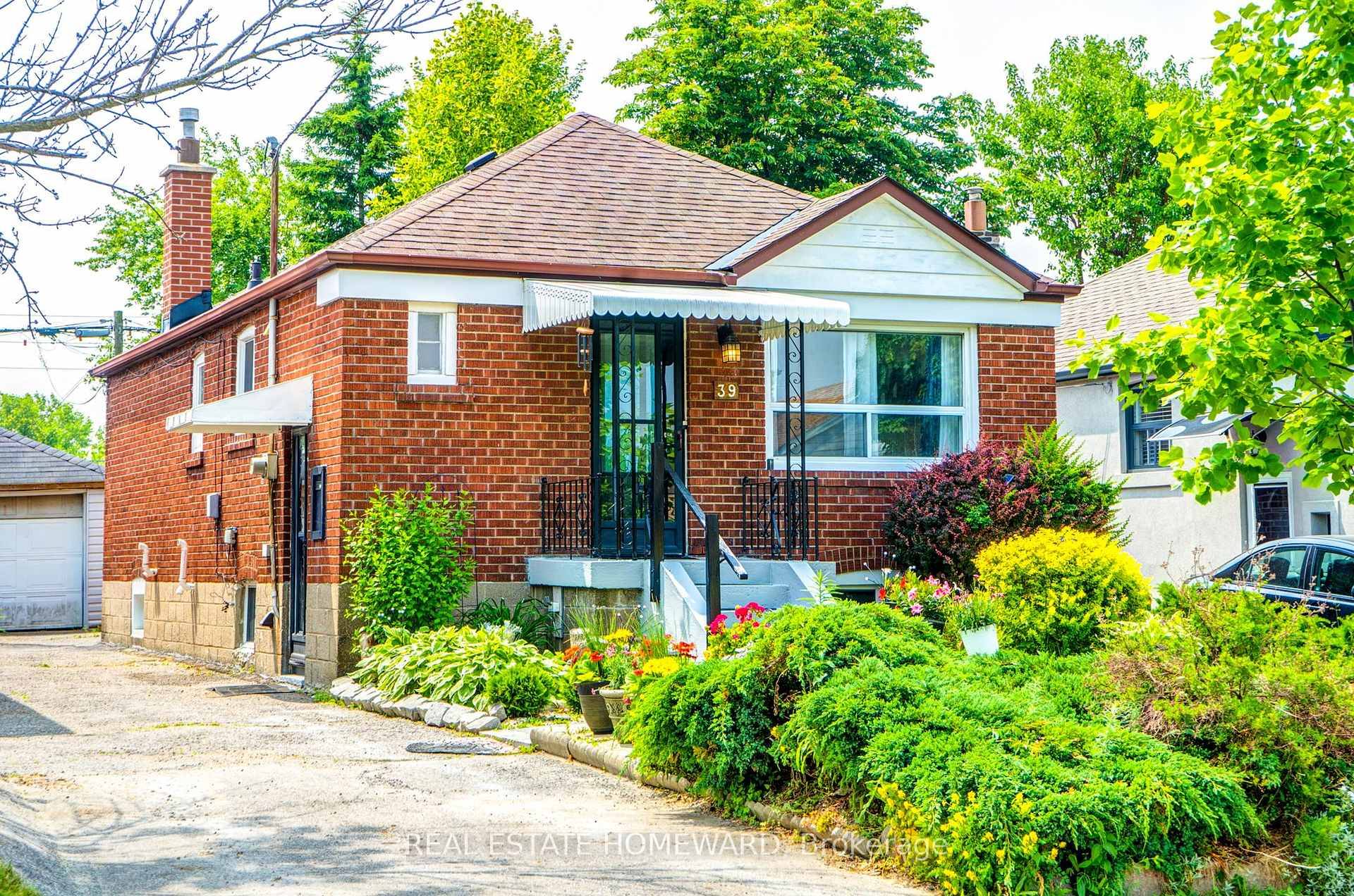 Charming, Detached Renovated Bungalow Located on a Peaceful Street Close to All Amenities.