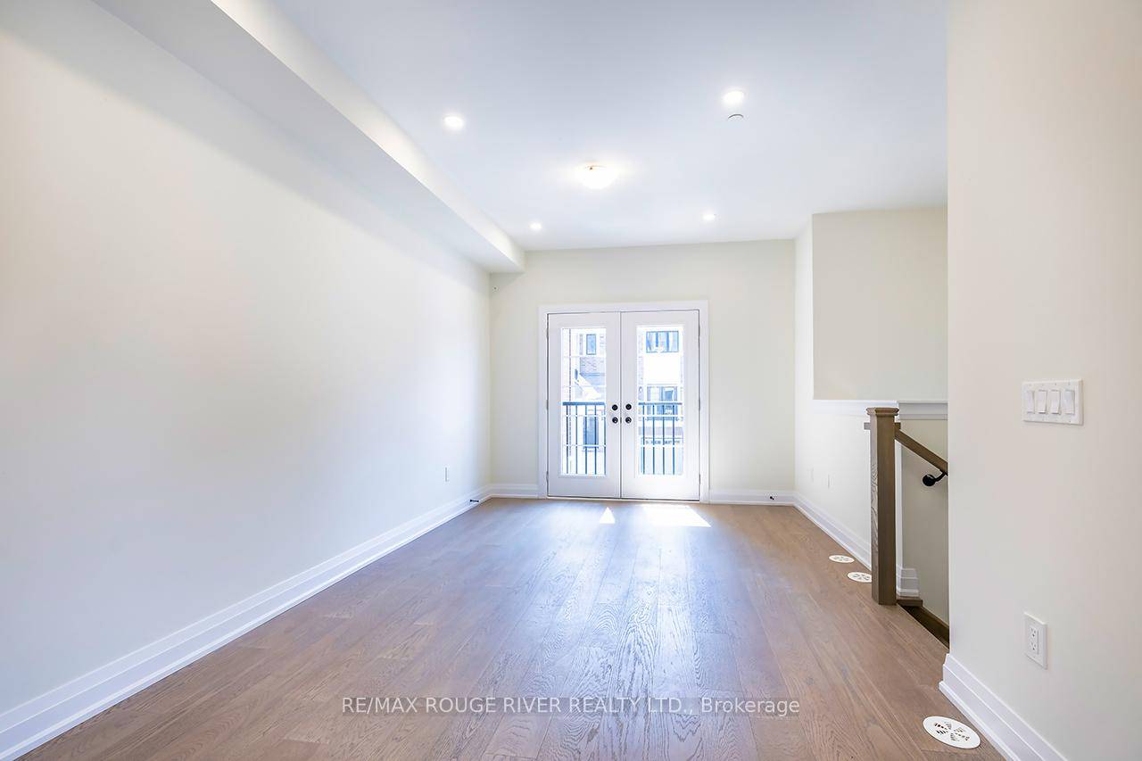 Welcome to the Cambridge, a newly constructed 2068 SqFt.