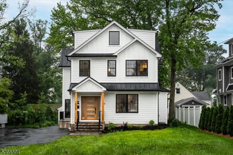 Welcome to 1508 Boulevard, a beautifully crafted north facing fully renovated home offering modern luxury design across 4 spacious levels.