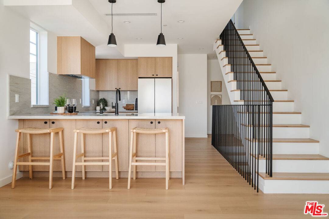 6765 Lexington Ave 4BR Hancock Park La