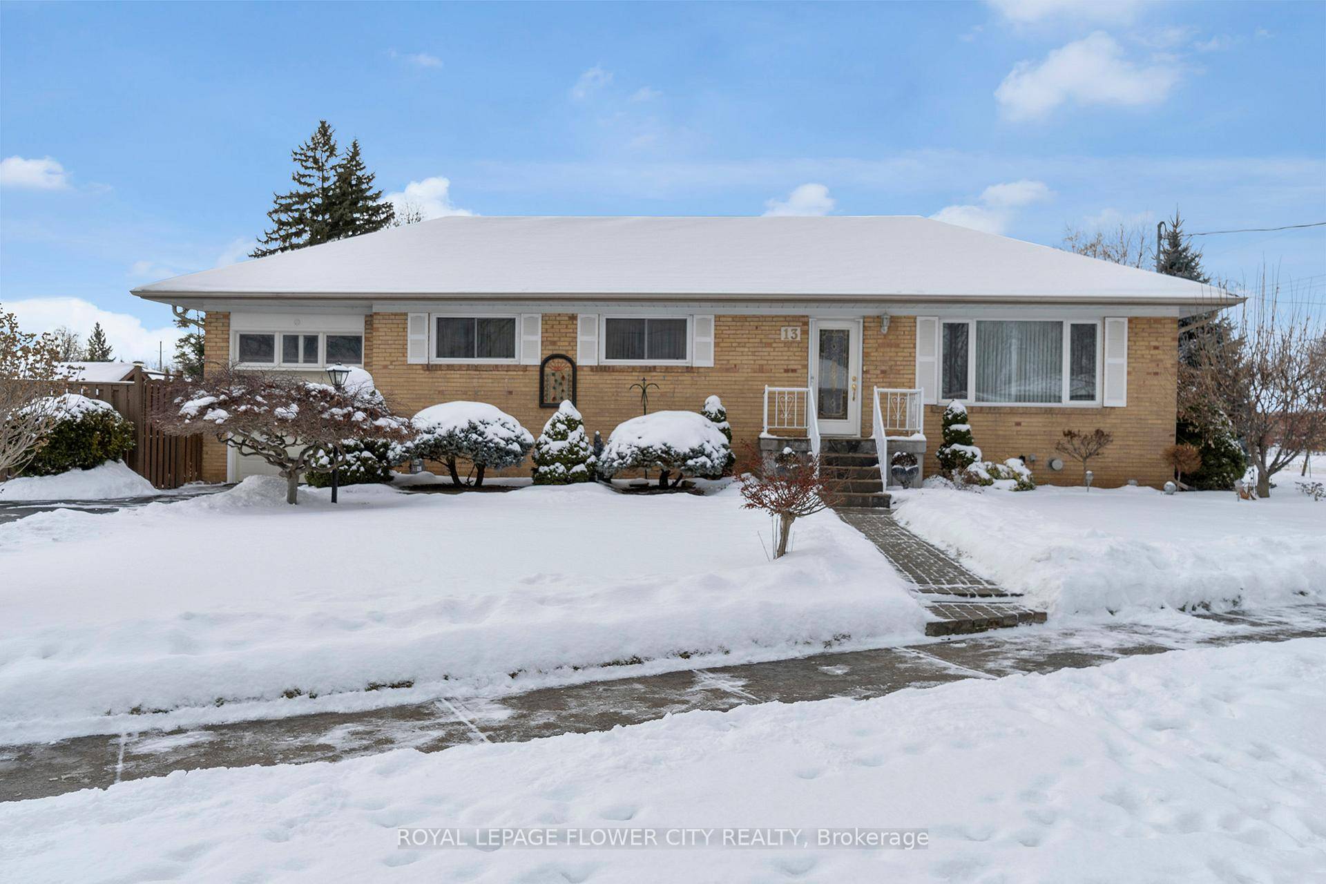 Stunning 2 bedroom formerly 3 bedroom home on a serene crescent in Georgetown's mature neighbourhood.