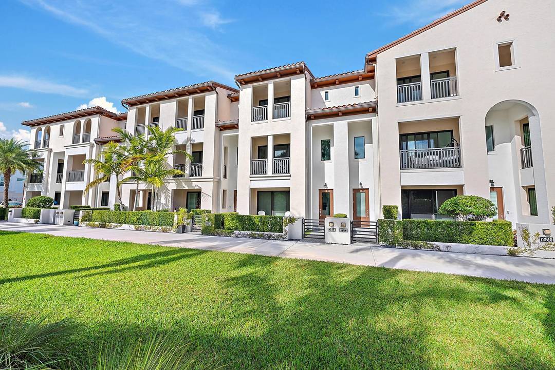 Experience the Alton lifestyle at its finest in this modern 4 3 2 CBS townhome situated in one of the community's most desirable locations.