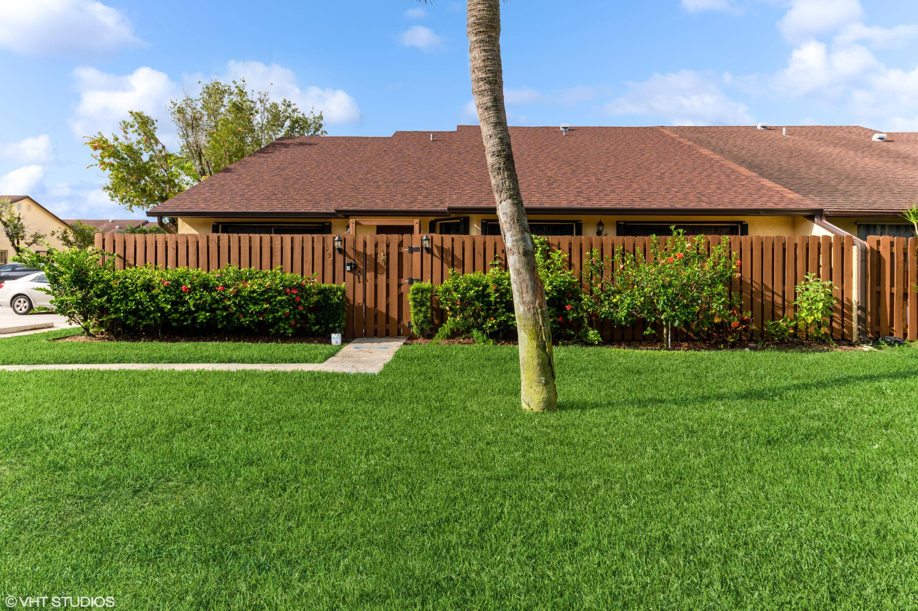 Welcome to 352 Springdale Circle a beautifully updated 2 bedroom, 2 bathroom villa offering the perfect blend of comfort, style, and convenience.